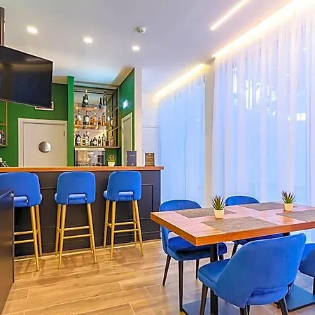 Hotel 2m Boutique 3*